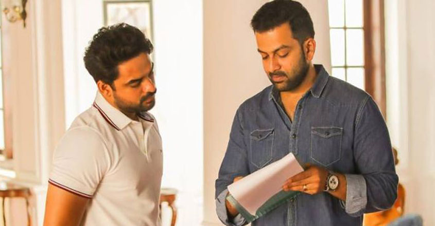 tovino-prithvi-lucifer tovino-prithvi-lucifer
