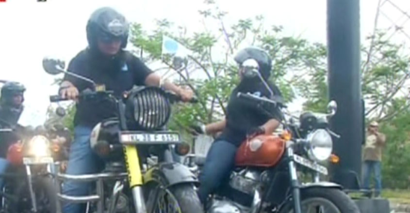 bike-riders bike-riders