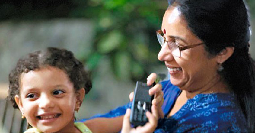 revathy-daughter revathy-daughter