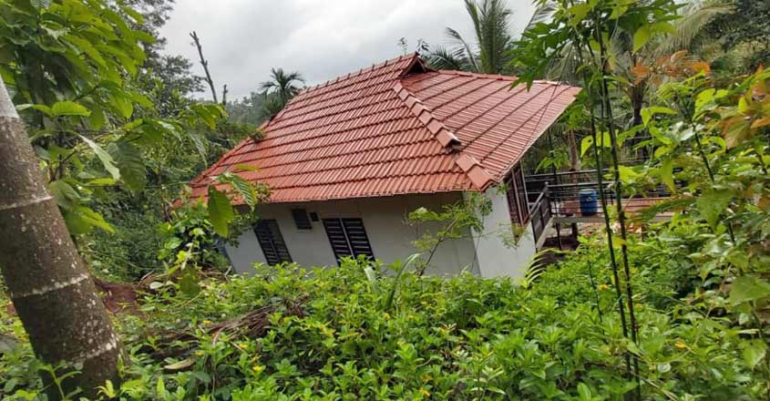 flood-resistant-stilt-home-view flood-resistant-stilt-home-view