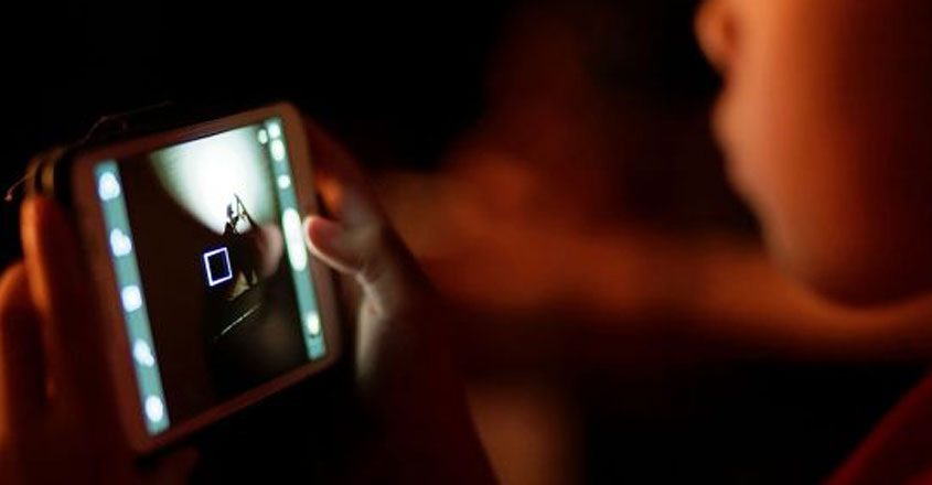 gadget-addiction gadget-addiction