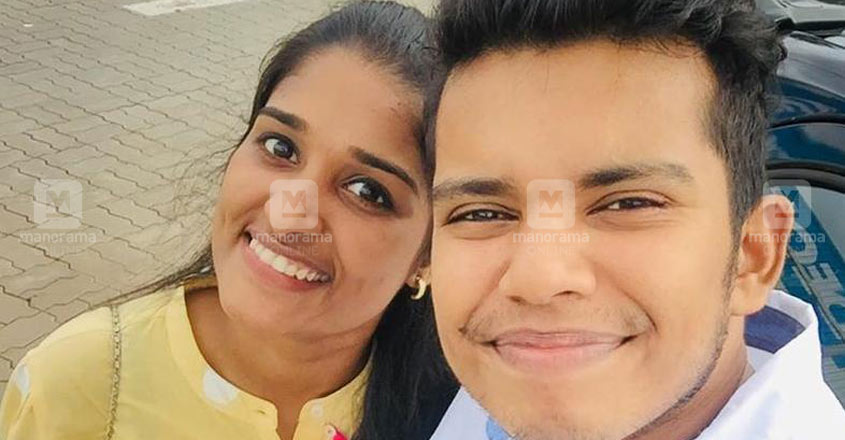 prem-sandra-love-story-corona prem-sandra-love-story-corona