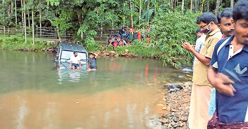 jeep-drowned jeep-drowned