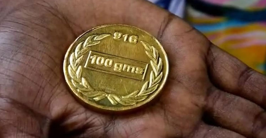 sanitation-workers-returned-gold-coin