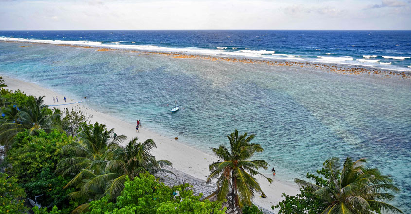 FILES-MALDIVES-INDIA-TOURISM-DIPLOMACY-POLITICS-INTERNET