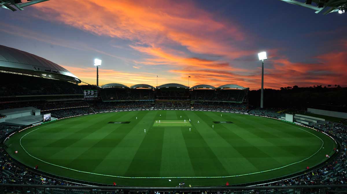 TOPSHOT-CRICKET-AUS-RSA