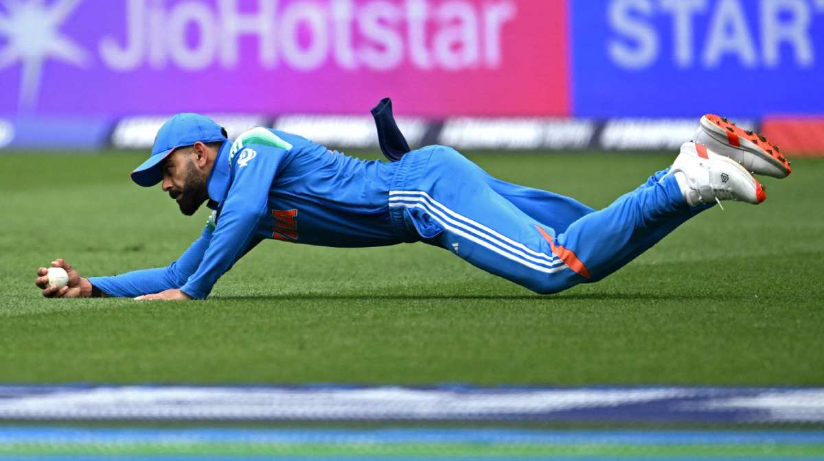 virat-kohli-catch