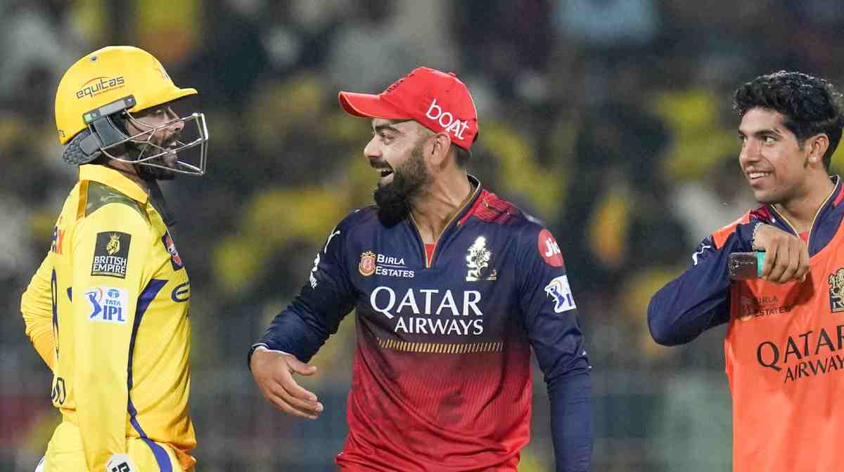 virat-kohli-interacts-ravindra-jadeja
