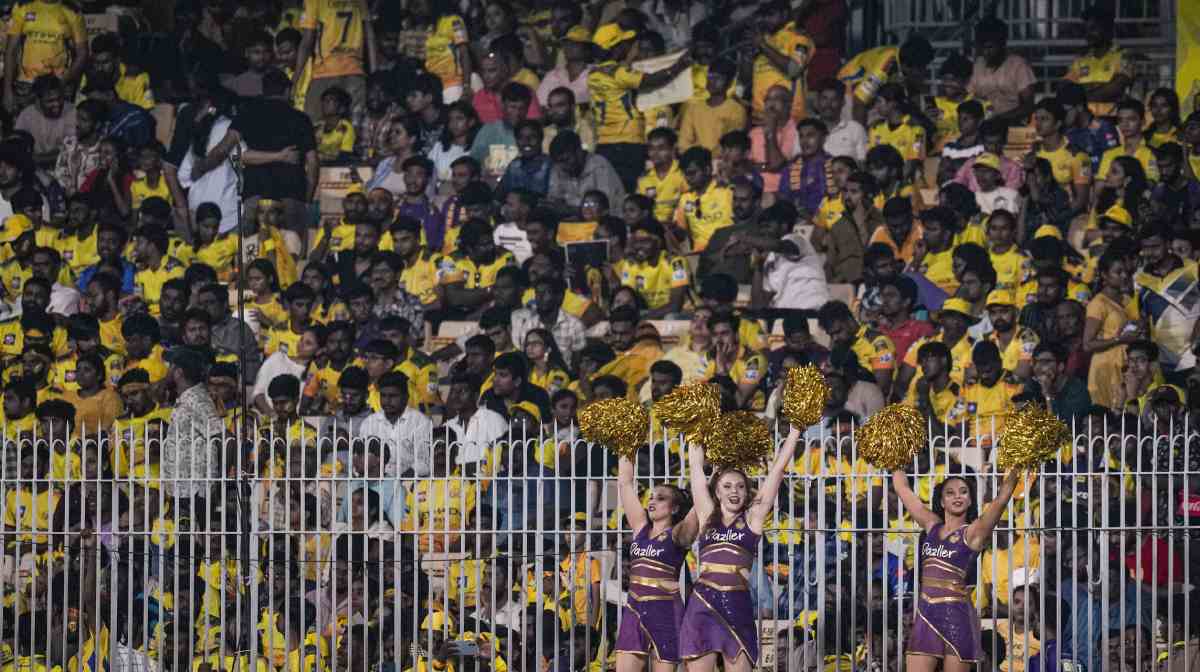 Csk Fan Rally ‘തല’ എത്തിയിട്ടും ‘തലവര’ മാറാതെ ചെന്നൈ; തലയ്ക്ക് കൈവച്ച് ആരാധകര് ...