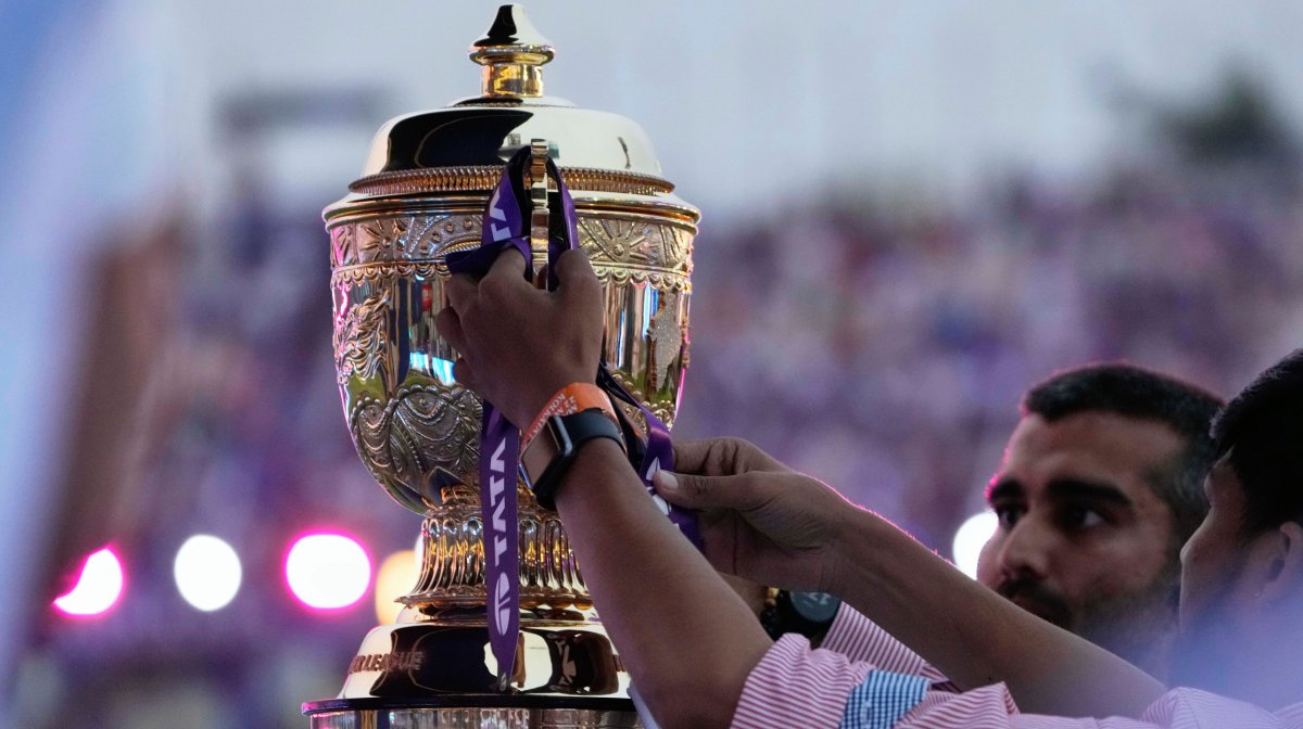 ipl-trophy