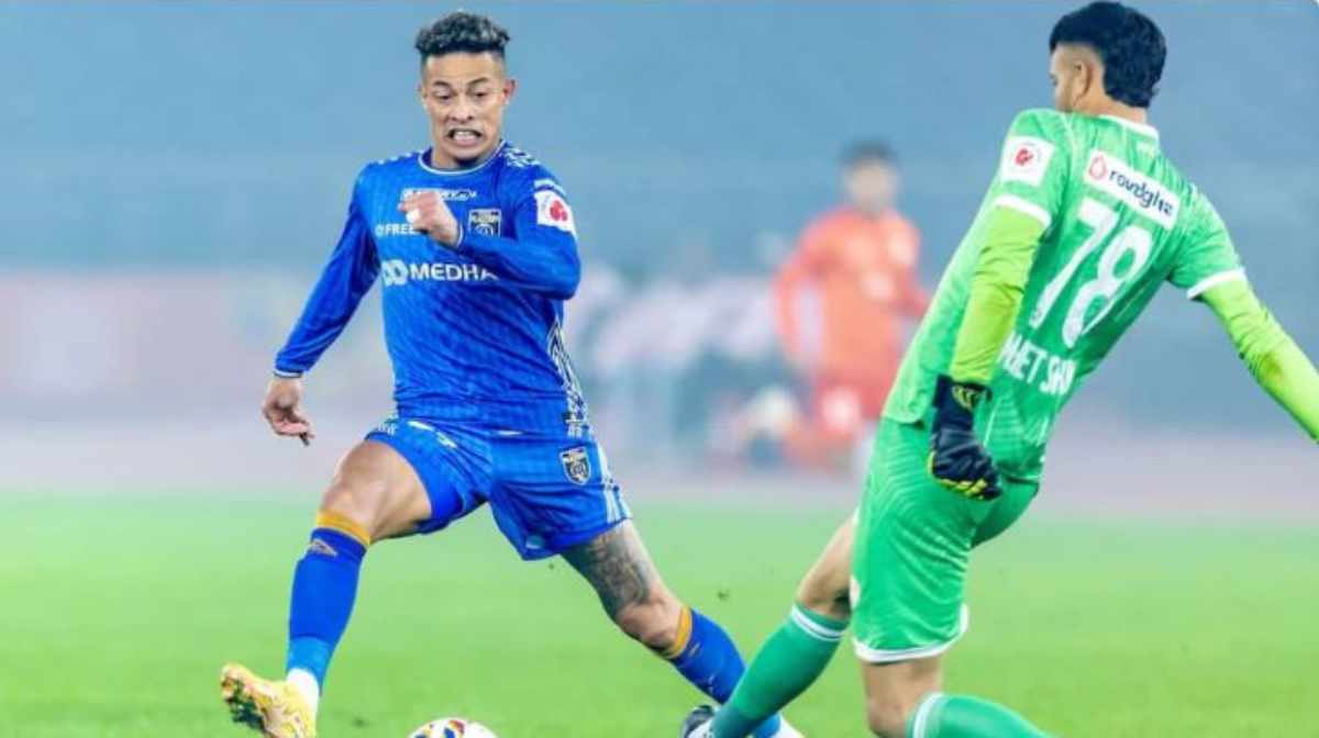 9-man-kerala-blasters-make-a-great-escape-against-punjab