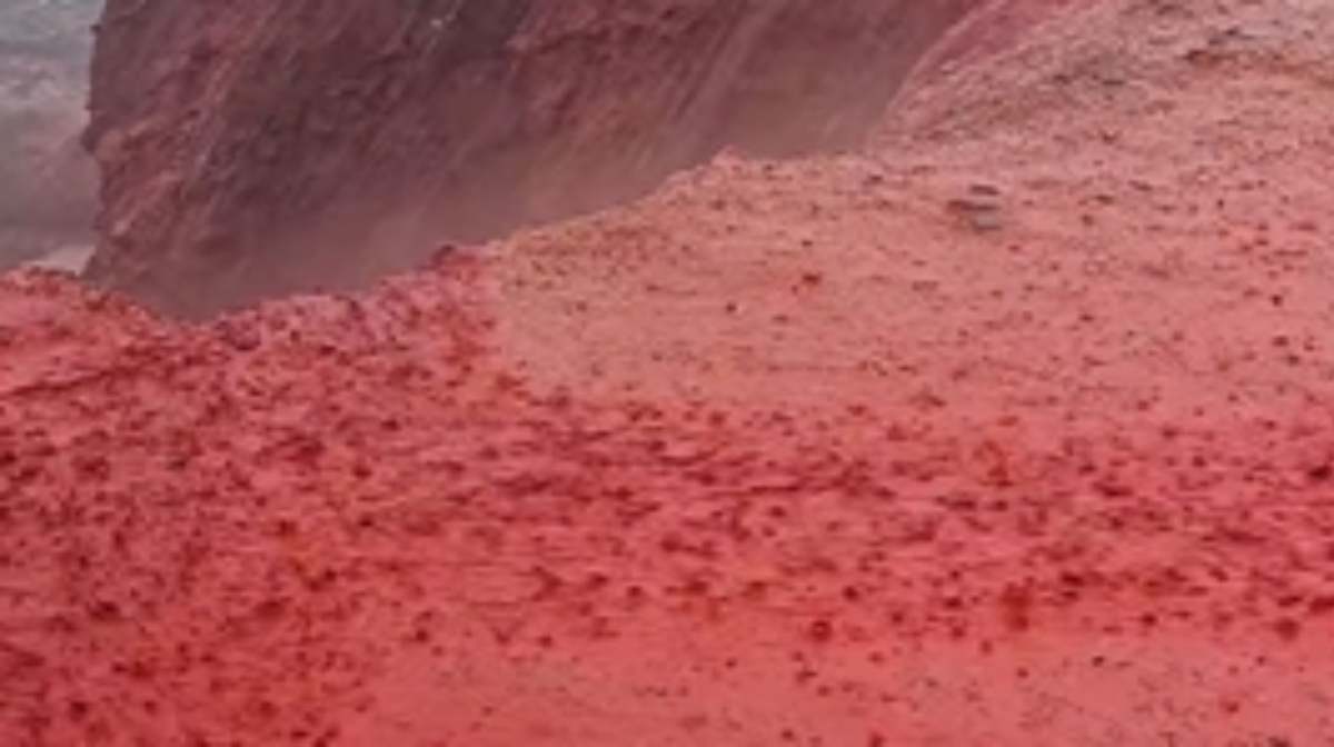 redblood-rain-iran