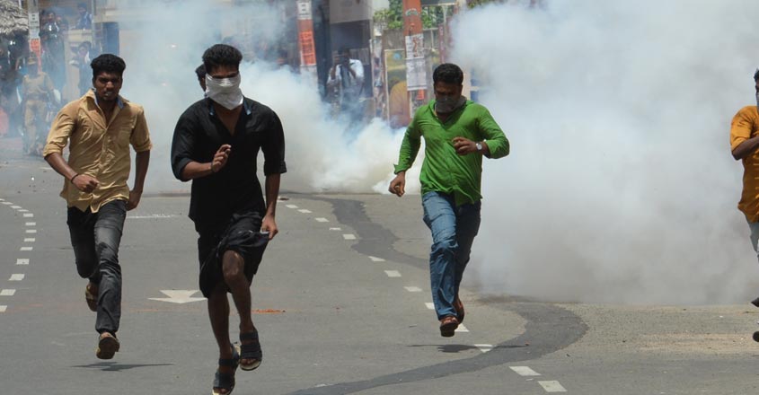 SFI - Police clash SFI - Police clash
