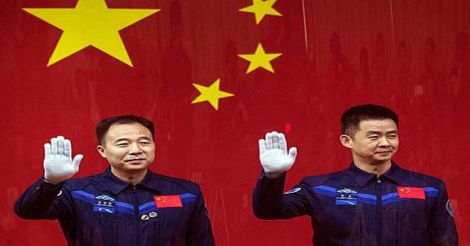 Chinese-astronauts